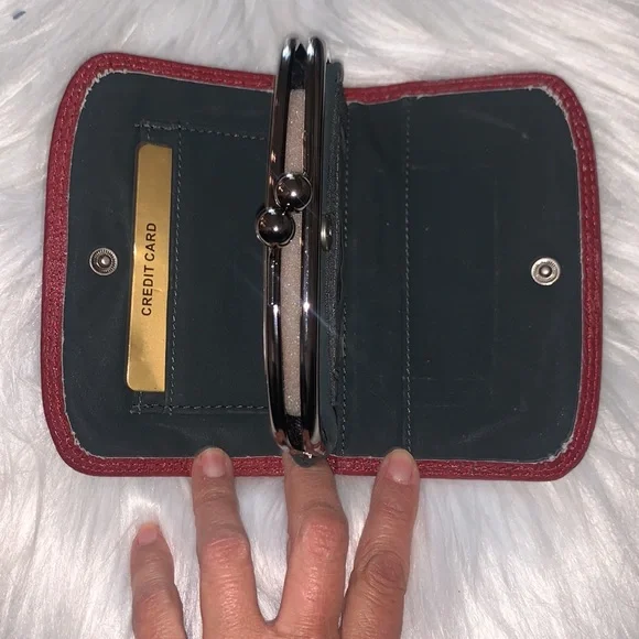 Genuine Leather Kisslock & wallet(burgundy & black ) - Picture 6 of 9